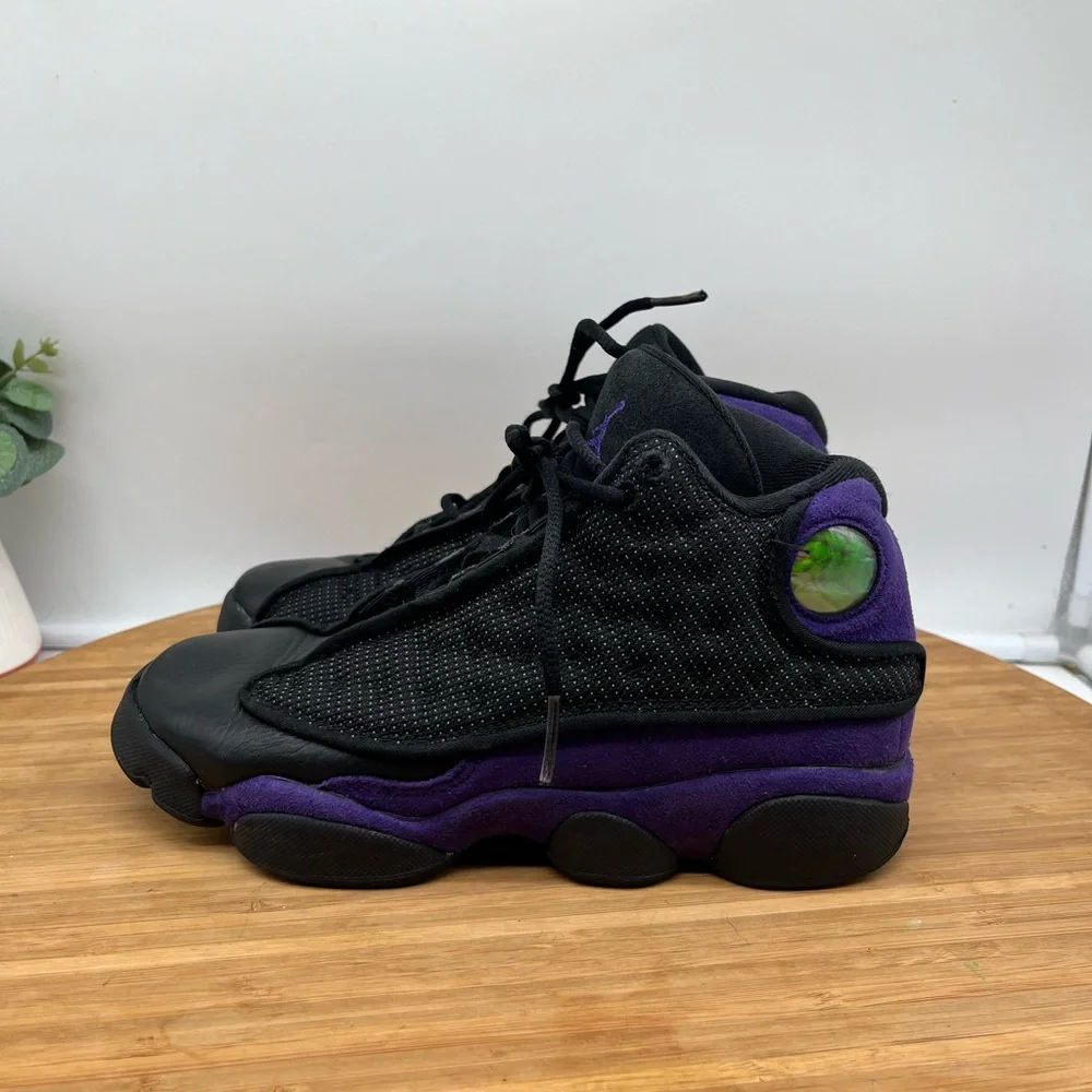 Nike Air Jordan 13 Retro‎ GS Court Purple 884129-015 Sneakers Youth Sz: 4Y.